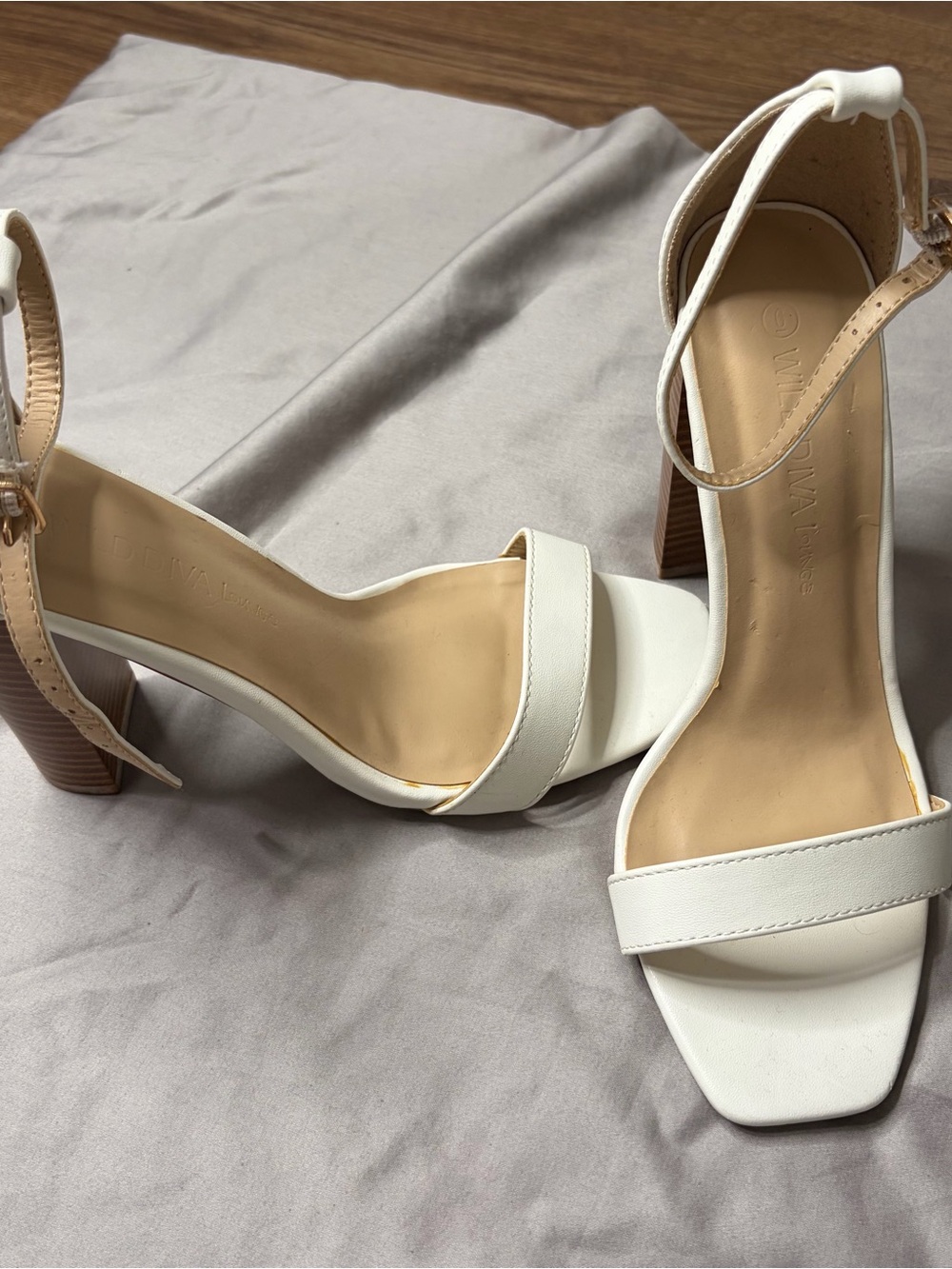 Wild diva from white heels